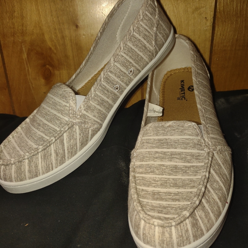 Kinetic slide on size 9